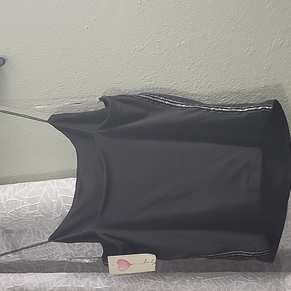 Top - Picture 3 of 3